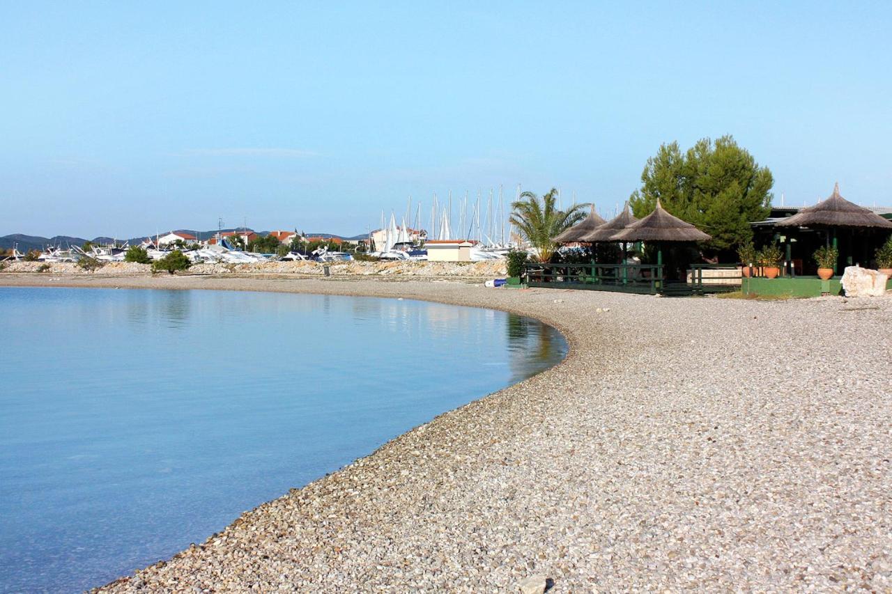 Apartments By The Sea Sukosan, Zadar - 6229 外观 照片