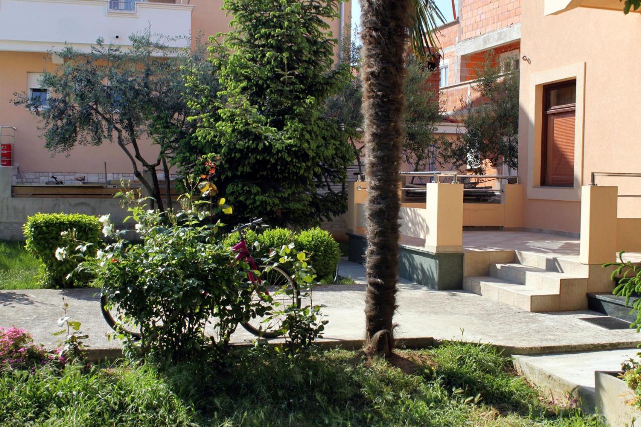 Apartments By The Sea Sukosan, Zadar - 6229 外观 照片