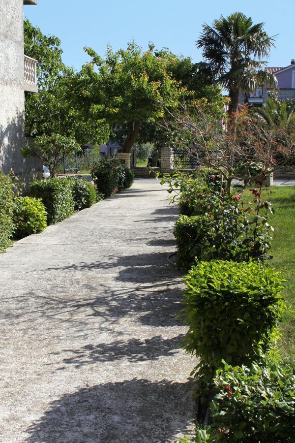 Apartments By The Sea Sukosan, Zadar - 6229 外观 照片