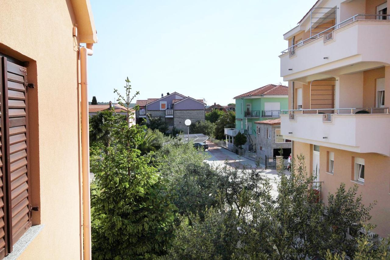 Apartments By The Sea Sukosan, Zadar - 6229 外观 照片